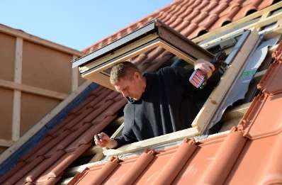 Pose de fenêtres de toit Velux à Campsas